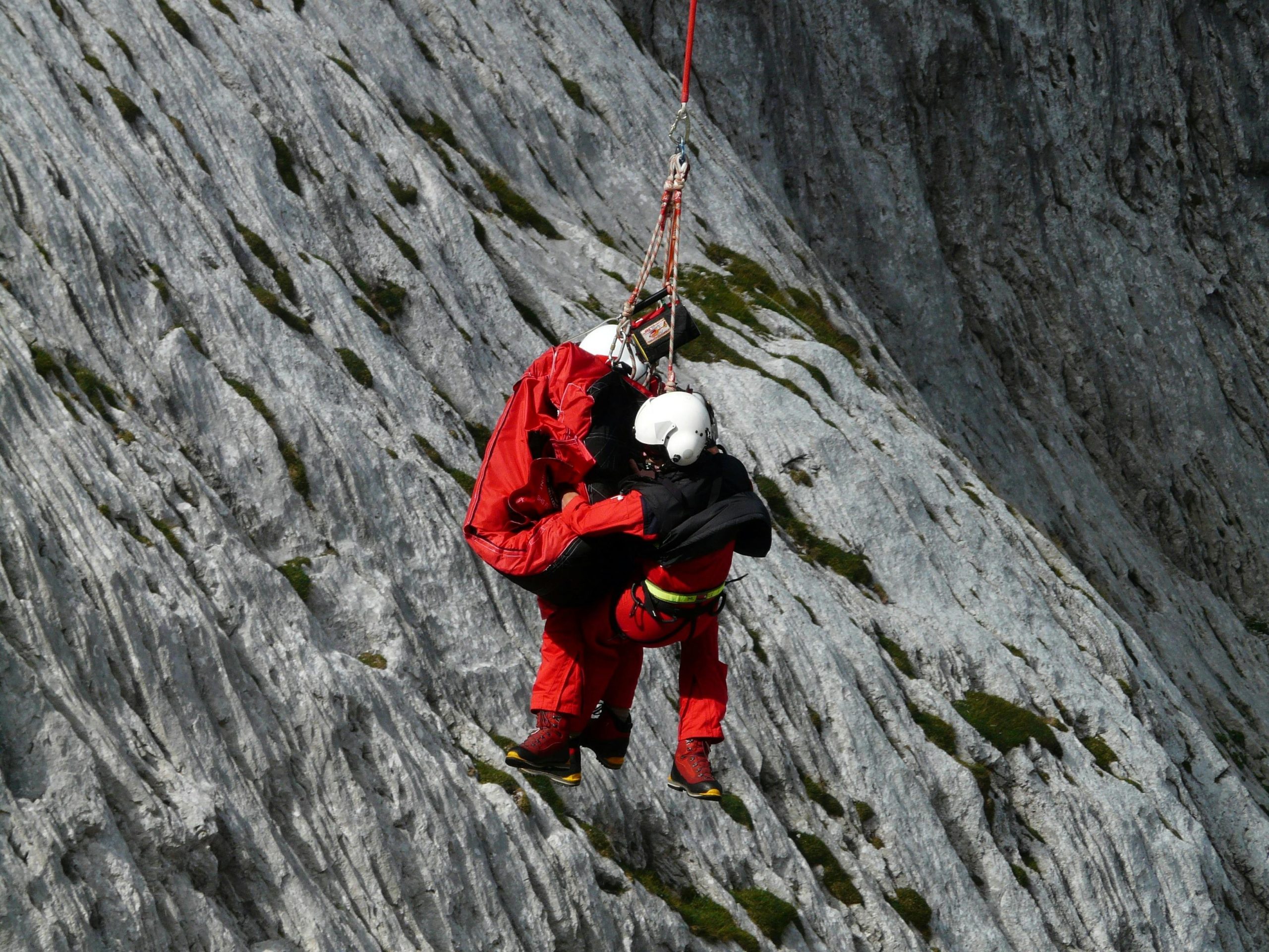 Diagram showing altitude's role in hiking safety