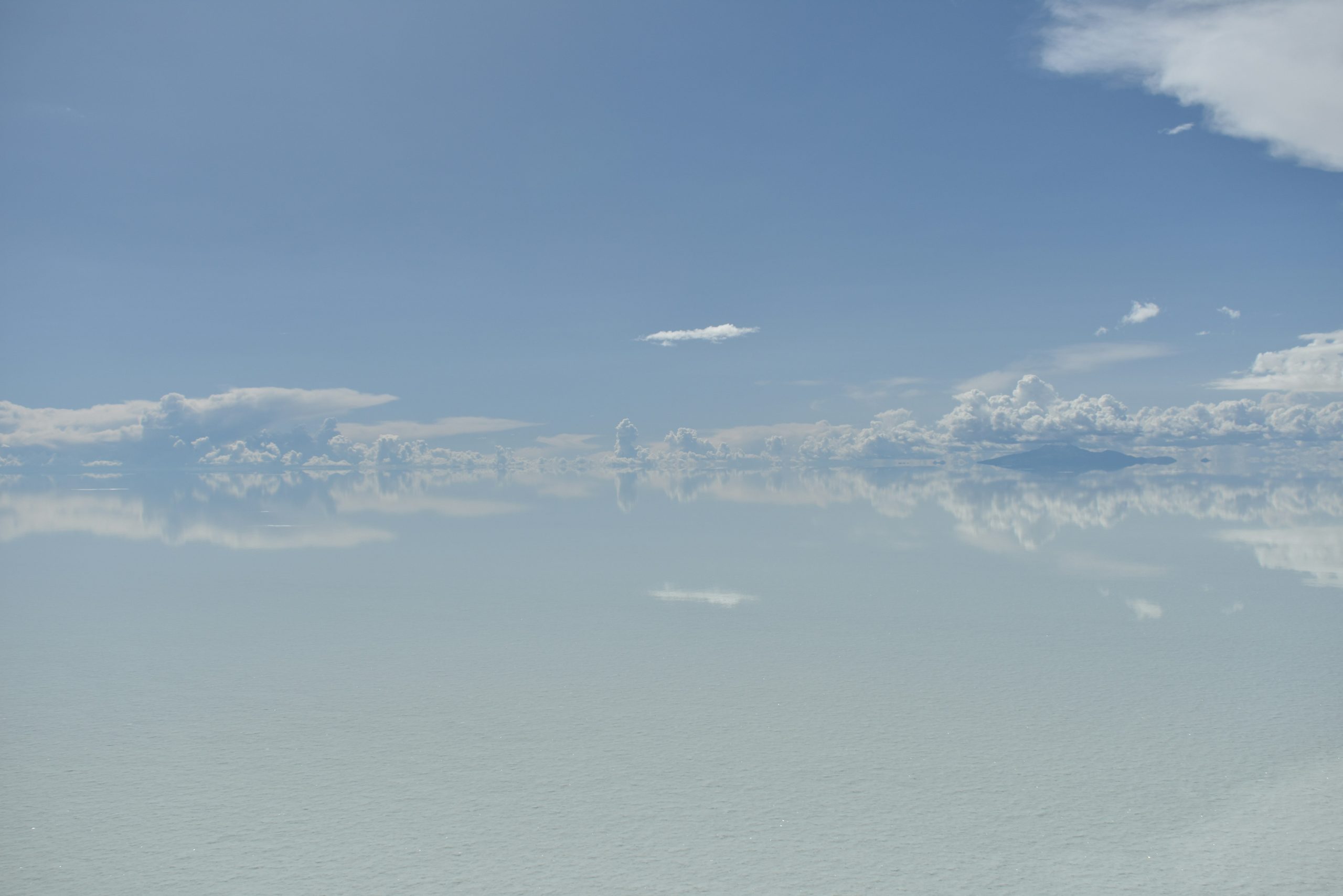 Diagram showing discrepancies between actual altitude and reported altitude due to environmental factors.