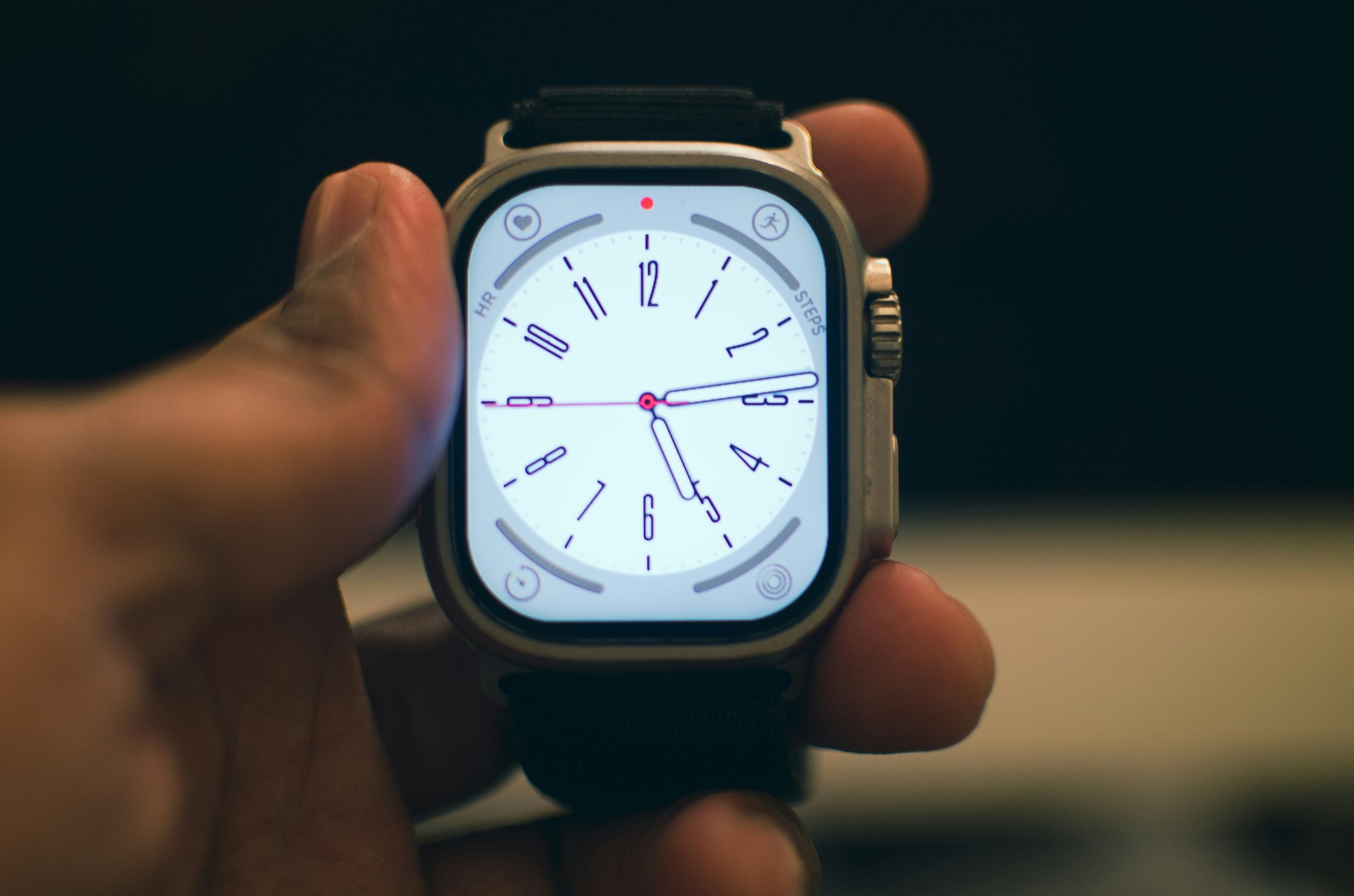 Altimeter Comparison: The Ultimate Guide to Choosing the Best Watch Altimeter