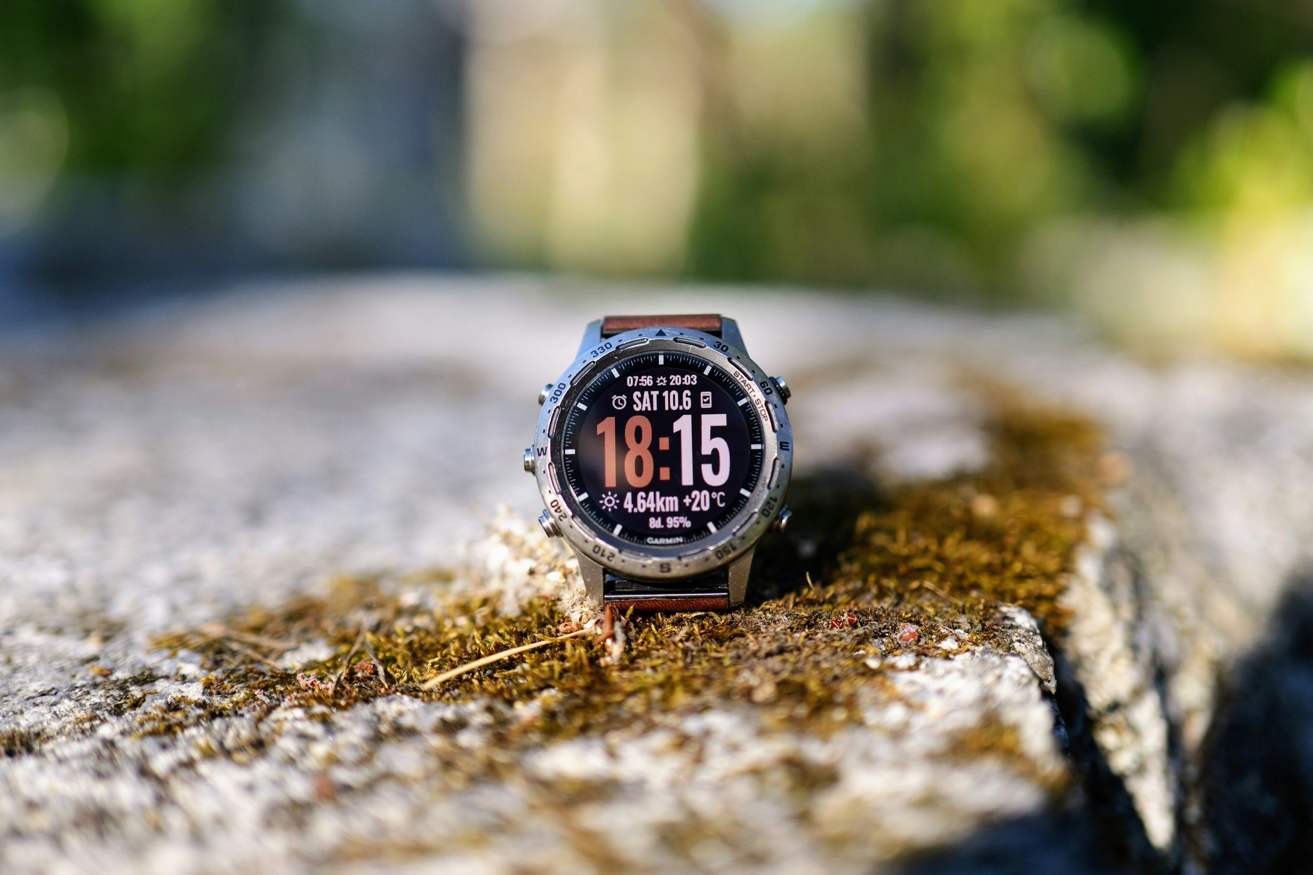 Altimeter Review: The Ultimate Guide to Watch Altimeters in Wearable Technology