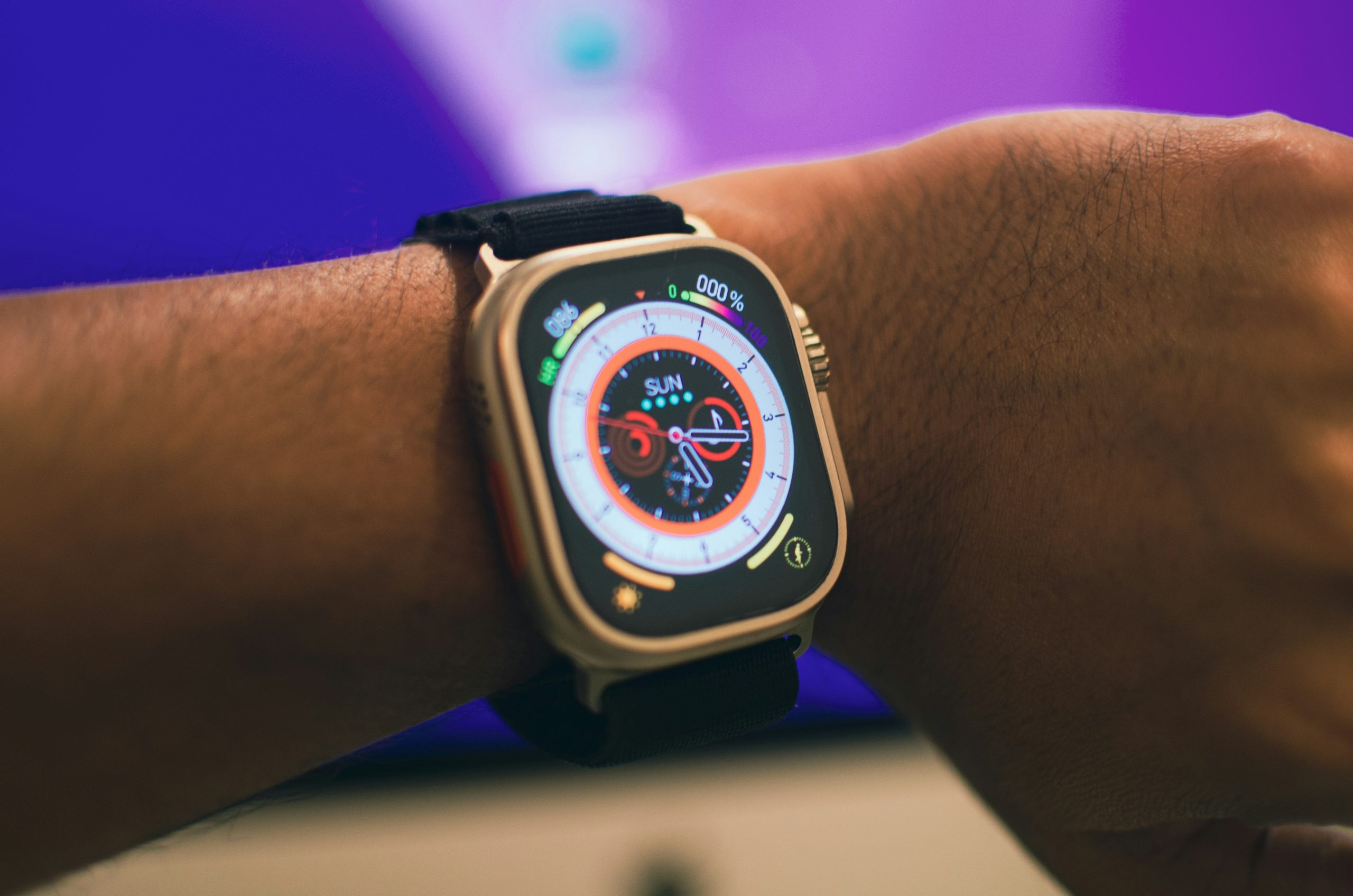 Comparison chart highlighting top-rated altimeter watches by brand and features.